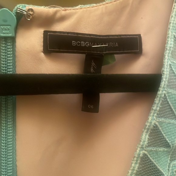 Stunning BCBG MAXAZRIA cocktail dress. - Picture 3 of 4